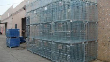 Forklift Operation Collarsible Wire Containers Ditumpuk Tinggi di bawah 4 Meter