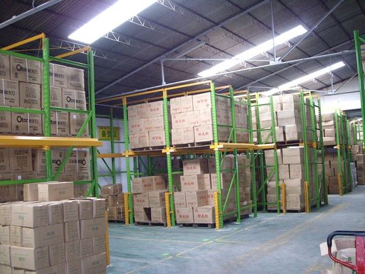 Beli Disesuaikan tinggi drive di gudang pallet racking, sistem baja racking pembuatan online