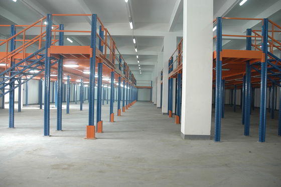 Beli Solusi Mezzanine Baja Teknikal untuk Penyimpanan Industri & Logistik pembuatan online