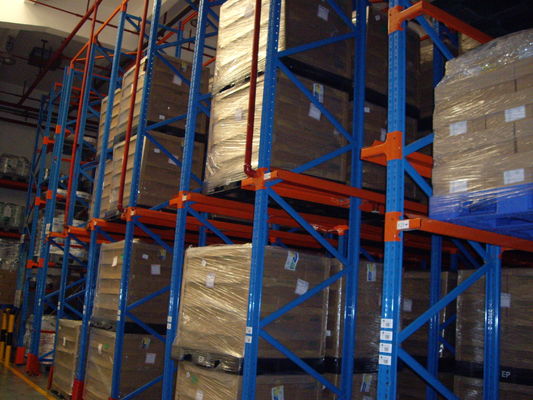 Beli Drive In / Through Industrial Pallet Racks, Rak Pallet Gudang Ruang Dingin pembuatan online