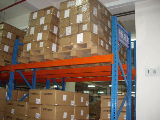 Beli Rak Pallet Ganda Dalam Tugas Logam yang Disesuaikan Dengan Forklift Bekerja pembuatan online