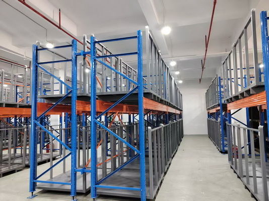 Sistem penyimpanan kain roll yang dapat disesuaikan dengan operasi forklift atau AGV untuk ruang gudang ukuran menengah dan kecil