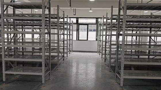 CTU & AMR Integrated Medium Duty Shelfing Infrastruktur penyimpanan cerdas untuk pemenuhan otomatis