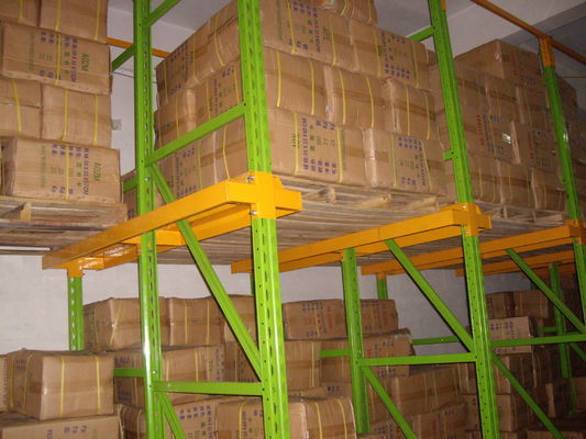 Metal double side Drive In Pallet Racking untuk cold store, pallet Shelving Racks